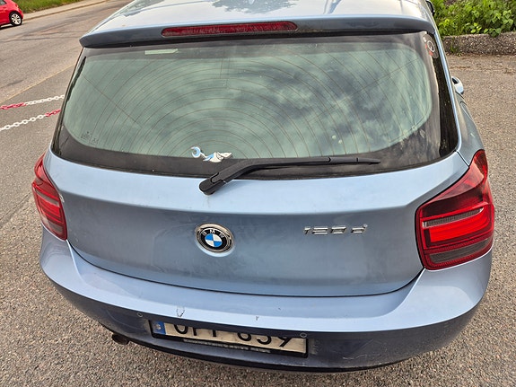 BMW 120d 4 of 5