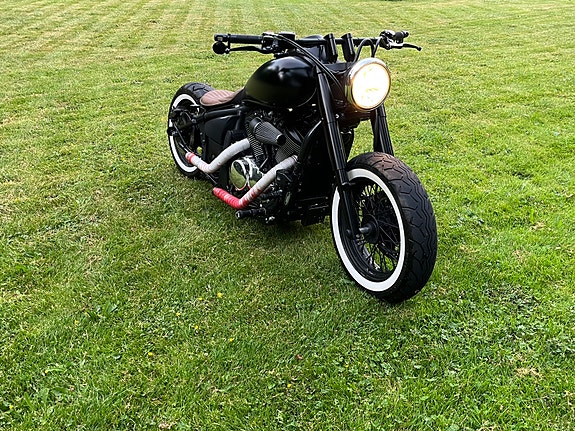 Kawasaki Vulcan 900 Classic 5 of 5