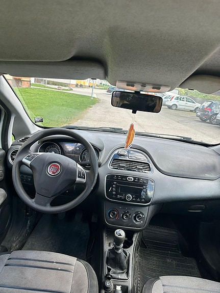 Fiat Punto Evo 2 of 5