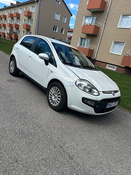 Fiat Punto Evo 3 of 5