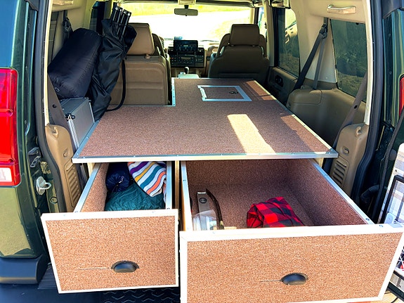 Land Rover Discovery 8 of 10