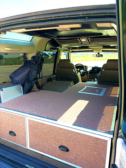 Land Rover Discovery 6 of 10