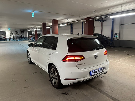 Volkswagen Golf VII 4 of 5