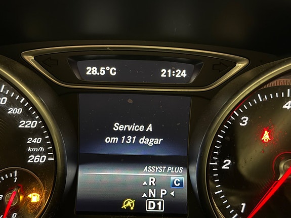 Mercedes-Benz CLA220 d 12 of 14
