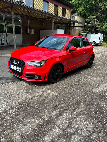 Audi A1 2 of 7