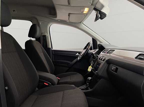 Volkswagen Caddy Maxi 11 of 30