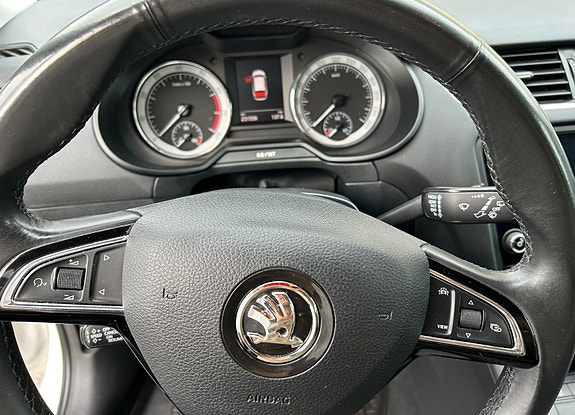 Skoda Octavia 5 of 5