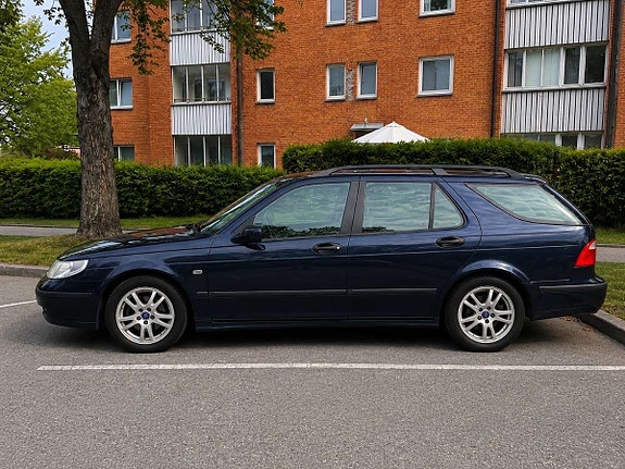 Saab 9-5 4 of 5