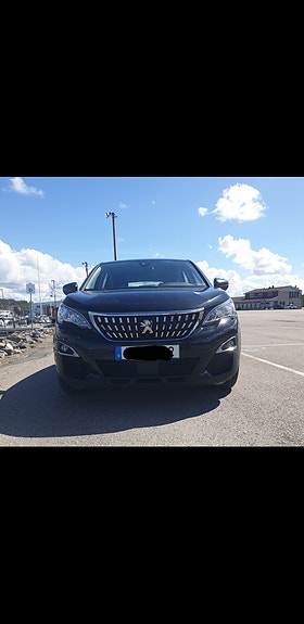 Peugeot 3008 2 of 5