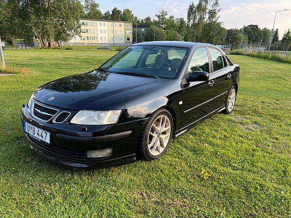 Saab 9-3 2 of 5