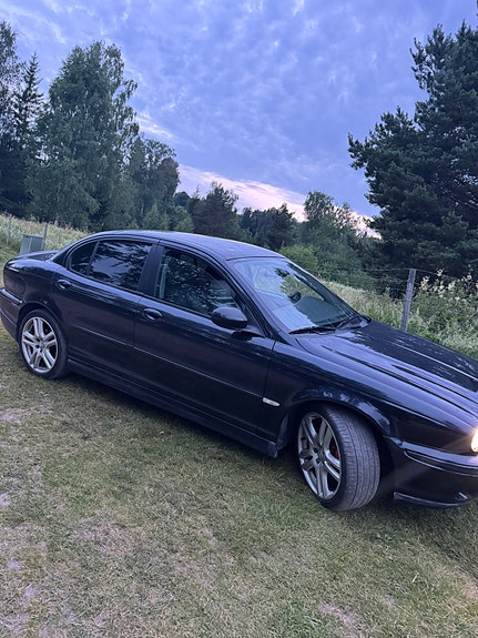 Jaguar X-TYPE 3 of 9