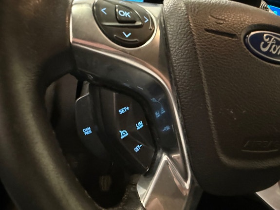 Ford Transit Connect 11 of 23