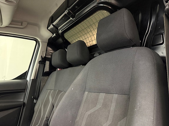 Ford Transit Connect 9 of 23