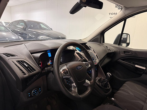 Ford Transit Connect 8 of 23