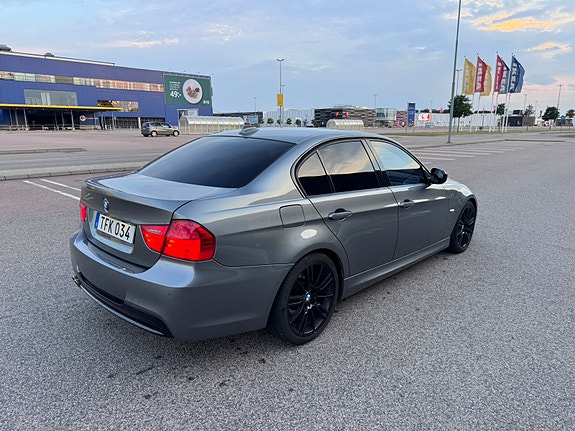 BMW 318d 5 of 5