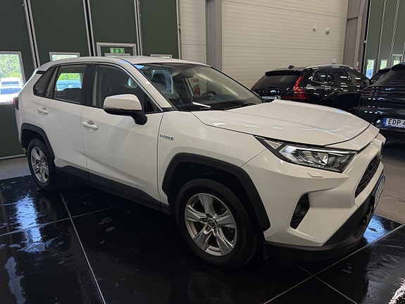 Toyota RAV4 6 of 22