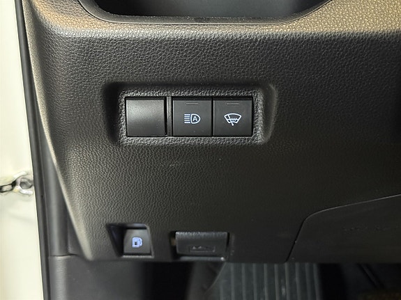 Toyota RAV4 13 of 22