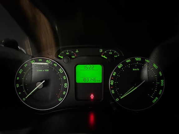 Skoda Octavia 13 of 16