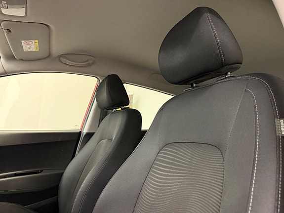 Hyundai i10 9 of 23