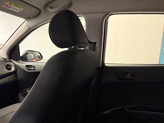 Hyundai i10 22 of 23