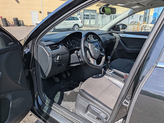 Skoda Octavia 5 of 5