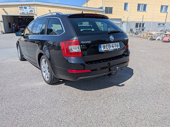Skoda Octavia 4 of 5
