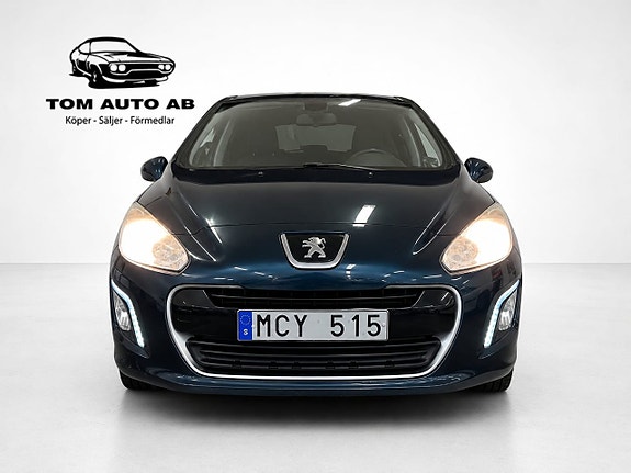 Peugeot 308 2 of 5
