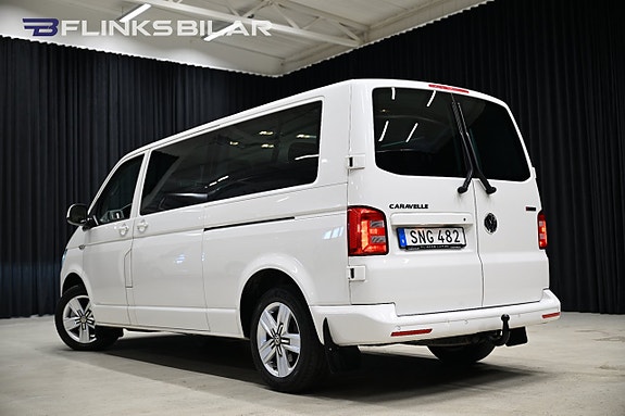 Volkswagen Caravelle 6 of 30