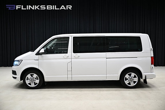 Volkswagen Caravelle 2 of 5