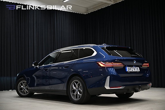 BMW 520d 4 of 5
