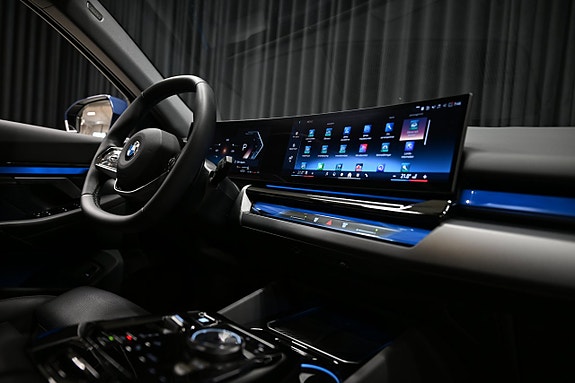 BMW 520d 30 of 30
