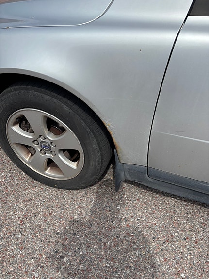 Volvo V70 3 of 5