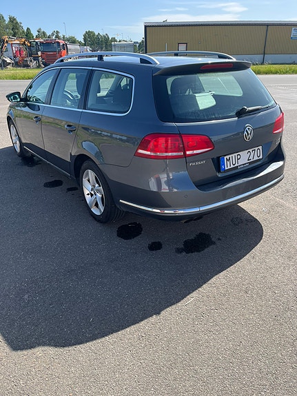 Volkswagen Passat 3 of 5