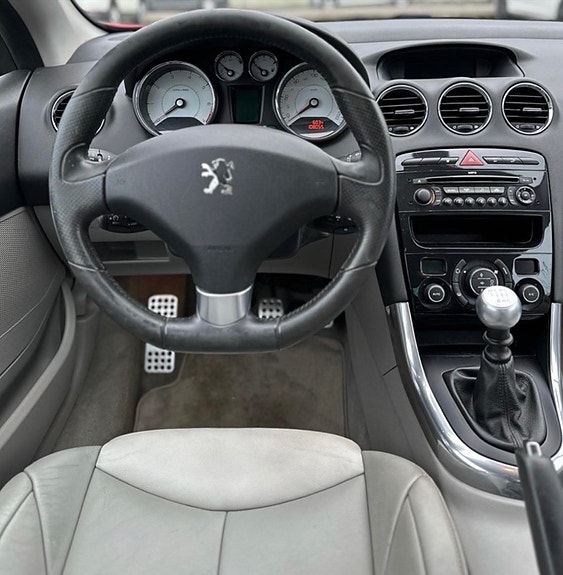 Peugeot 308 5 of 5