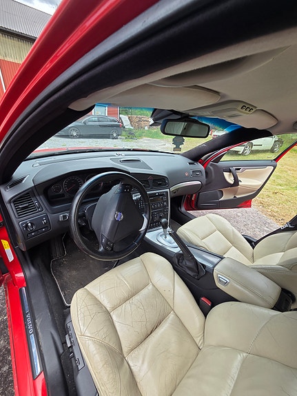Volvo S60 5 of 5