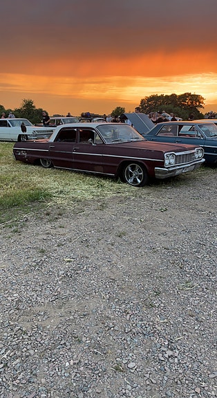 Chevrolet Bel Air 2 of 5