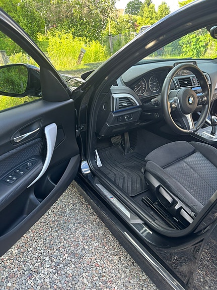 BMW 118i 19 of 30