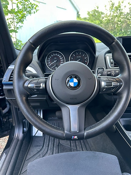 BMW 118i 18 of 30