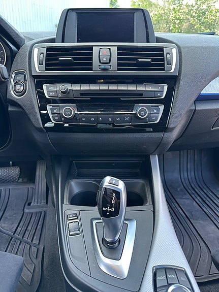 BMW 118i 25 of 30