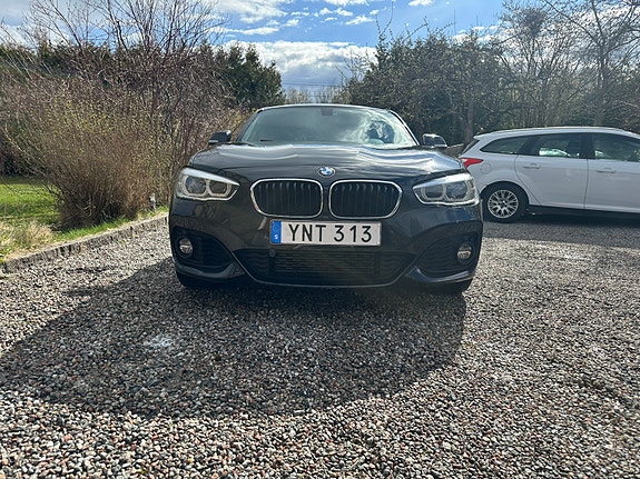 BMW 118i 8 of 30