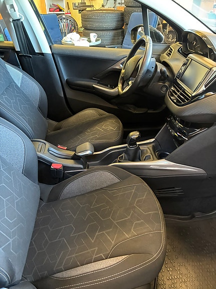 Peugeot 2008 5 of 5