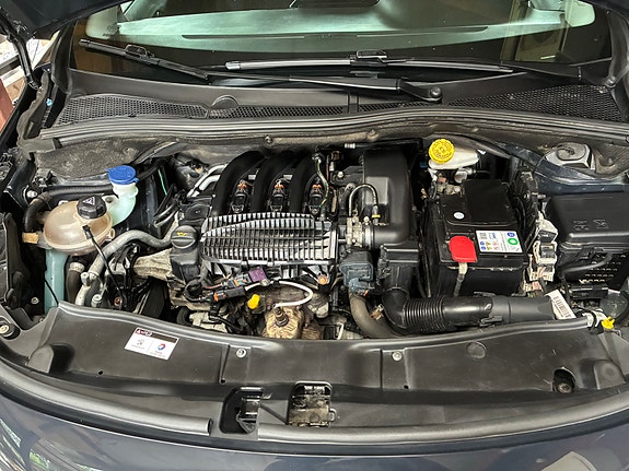 Peugeot 2008 8 of 10