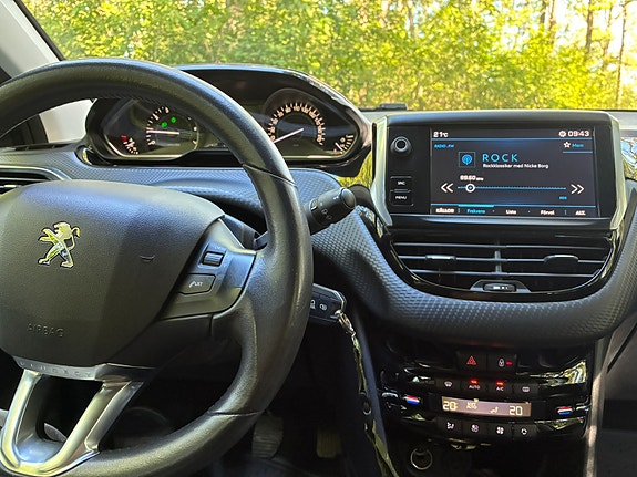 Peugeot 2008 6 of 10