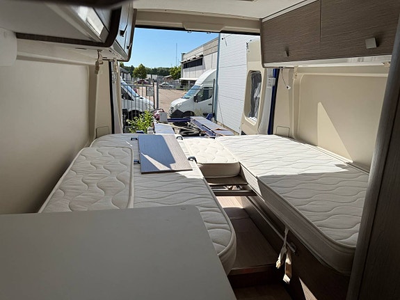 Challenger V 217 - Fiat 140hk (Chausson v697) -21 -Tillfälle 10 of 12