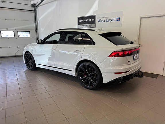 Audi Q8 3 of 22