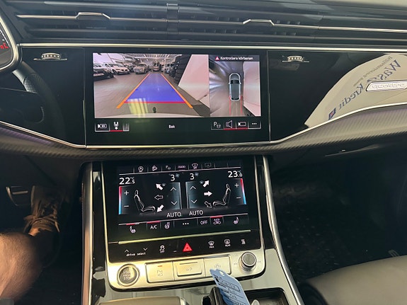 Audi Q8 12 of 22