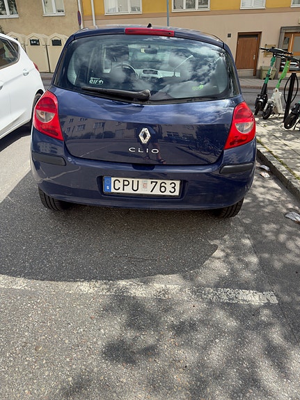 Renault Clio 2 of 5