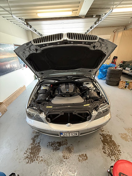 BMW 750Li 5 of 14