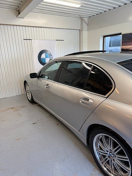 BMW 750Li 14 of 14