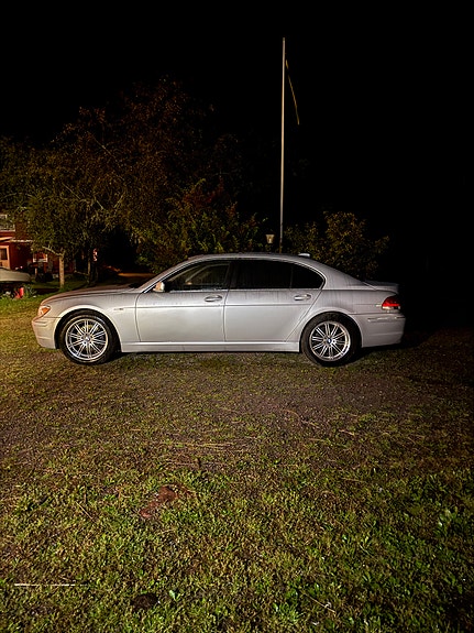 BMW 750Li 7 of 14